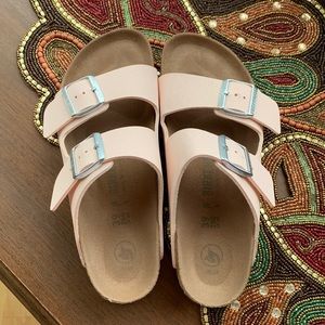 Women’s Birkenstock Arizona sandals, Brand New